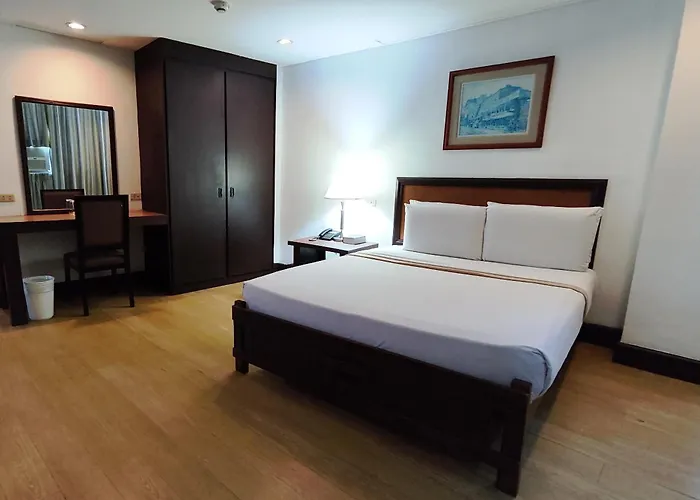 Rajah Park Hotel By Hiverooms